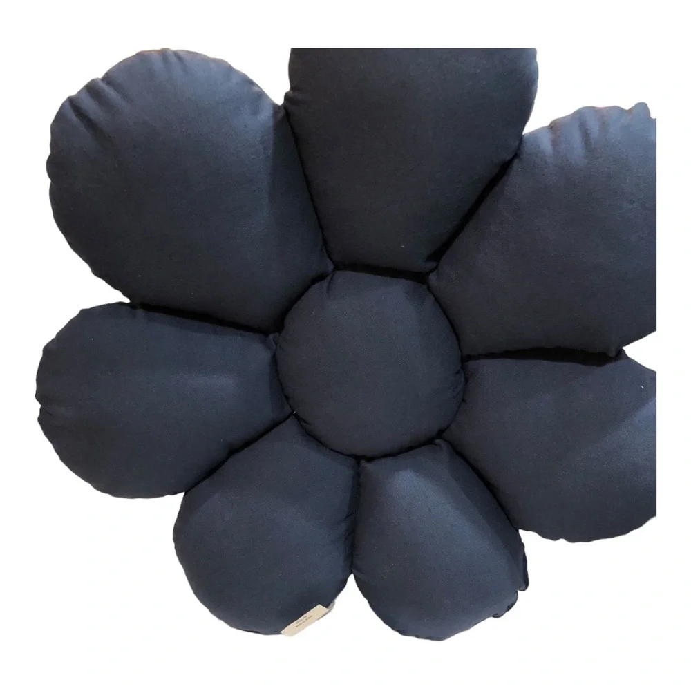 Vintage cottage inspired quilt look sunflower shaped‎ decor pillow brand new
